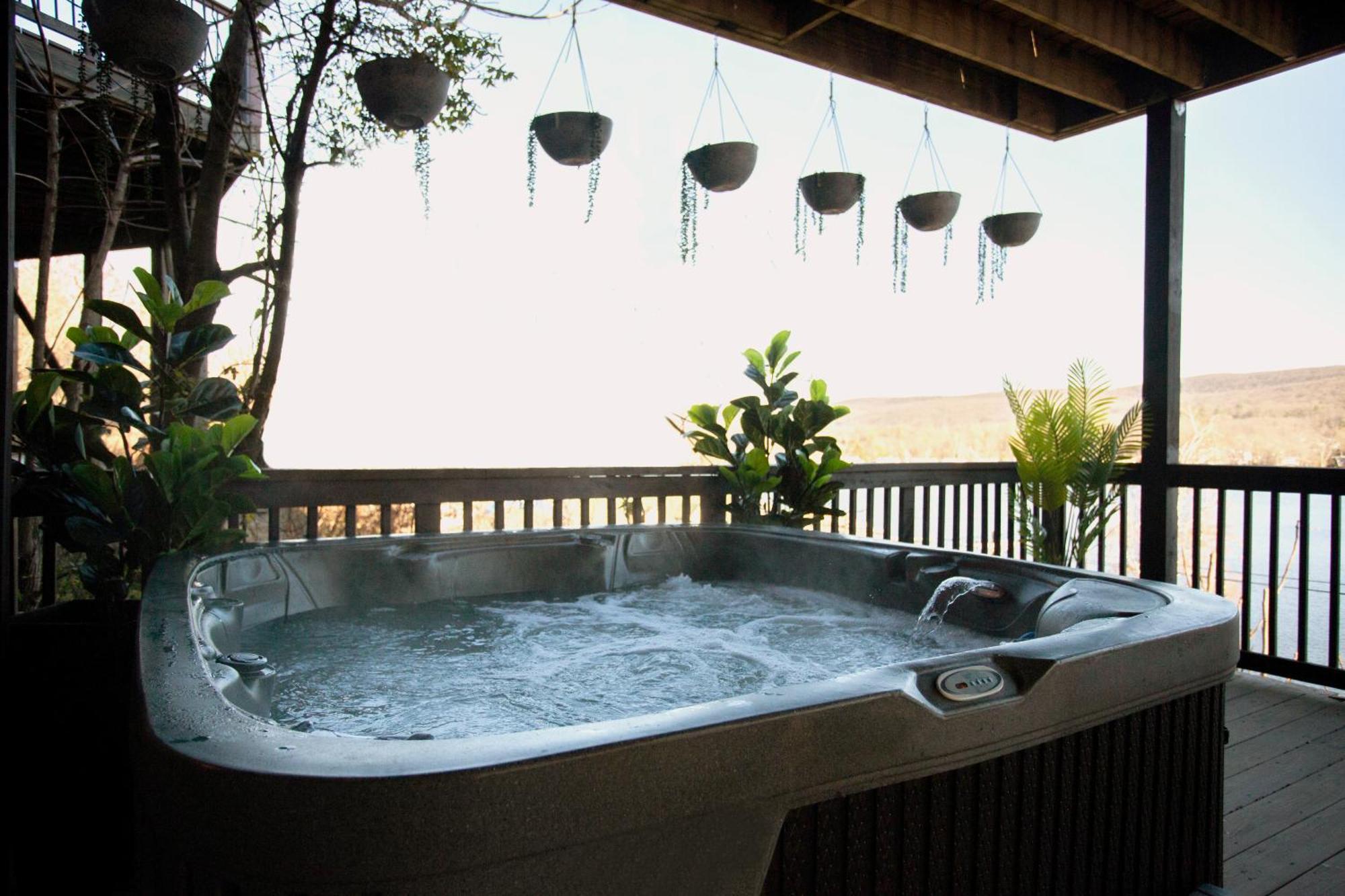 Lakeview House - Hot Tub - Firepit - Stunning Views - Spacious Deck - Cozy Living Room - Bar Greenwood Lake Exterior photo