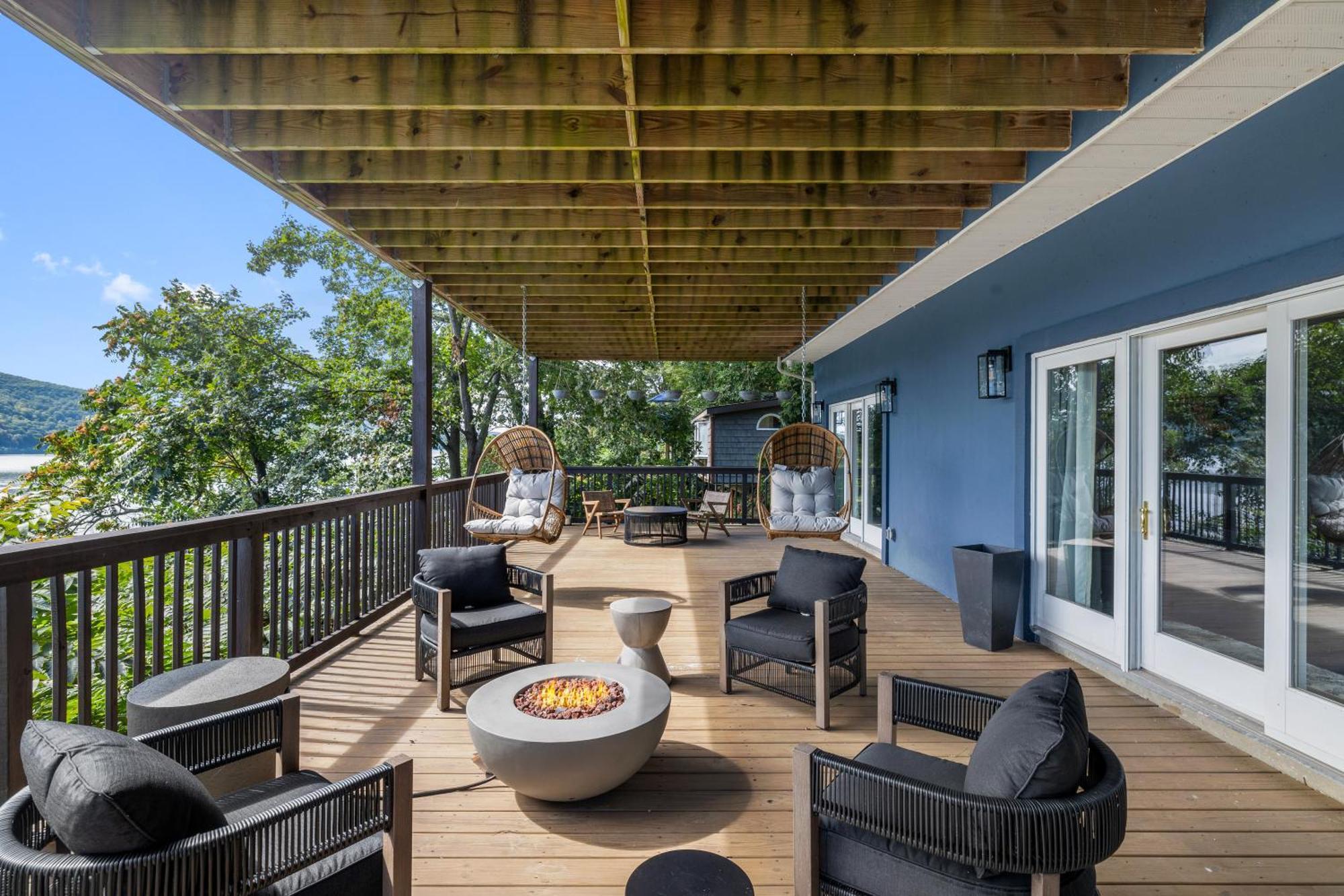 Lakeview House - Hot Tub - Firepit - Stunning Views - Spacious Deck - Cozy Living Room - Bar Greenwood Lake Exterior photo